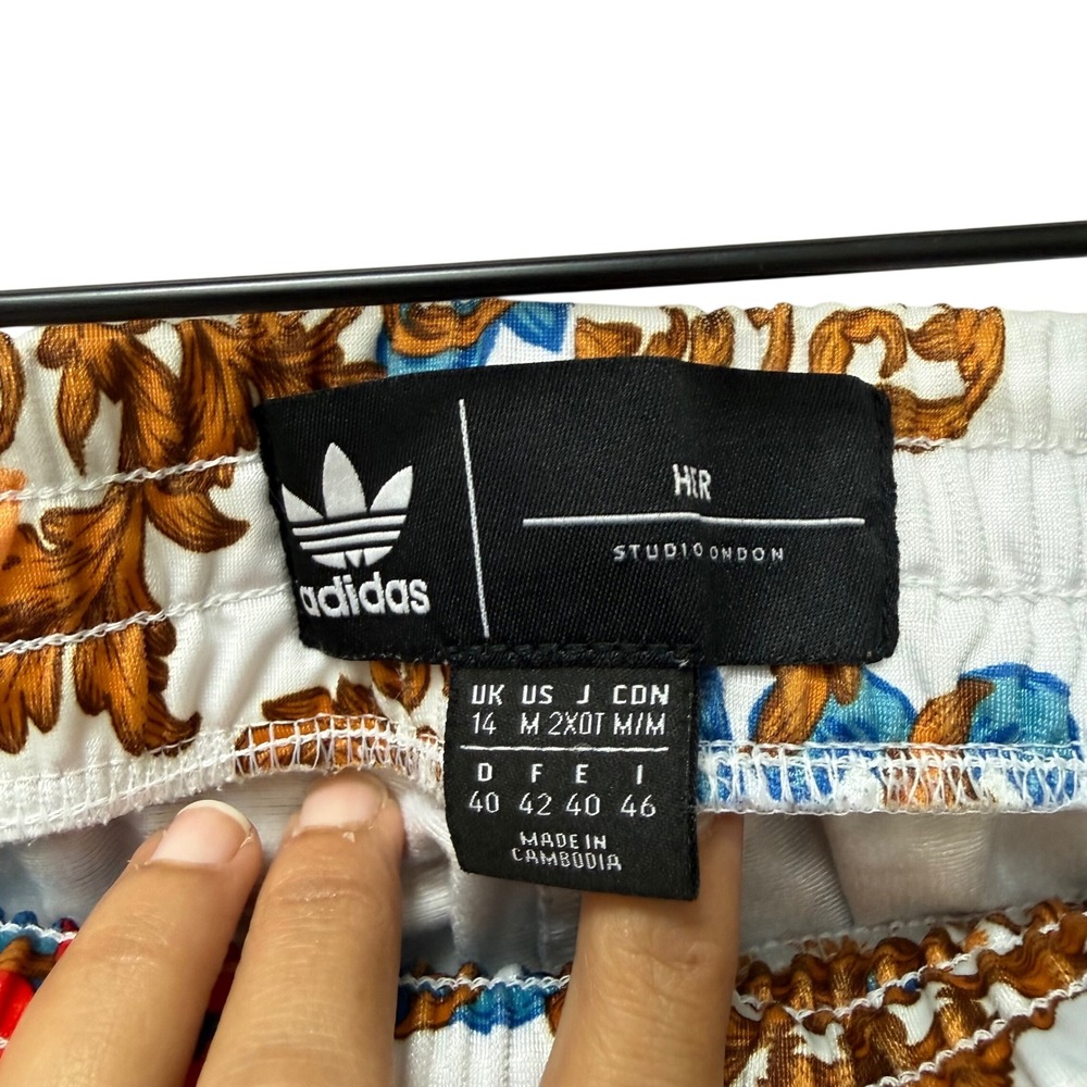 Adidas Originals HER Studio London Floral Baroque Shorts Multi Color Womens M - Picture 7 of 8